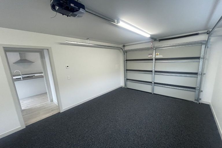 Photo of property in 11a Barberry Grove, Maungaraki, Lower Hutt, 5010