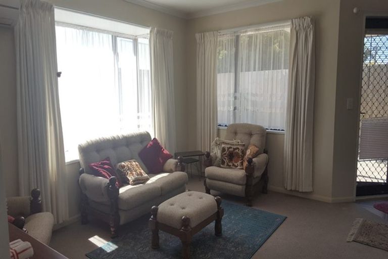 Photo of property in 1/16 Grassmere Street, Papanui, Christchurch, 8052