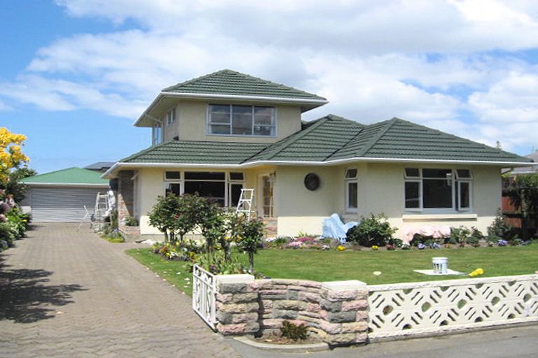 Photo of property in 18 Brockham Street, Casebrook, Christchurch, 8051
