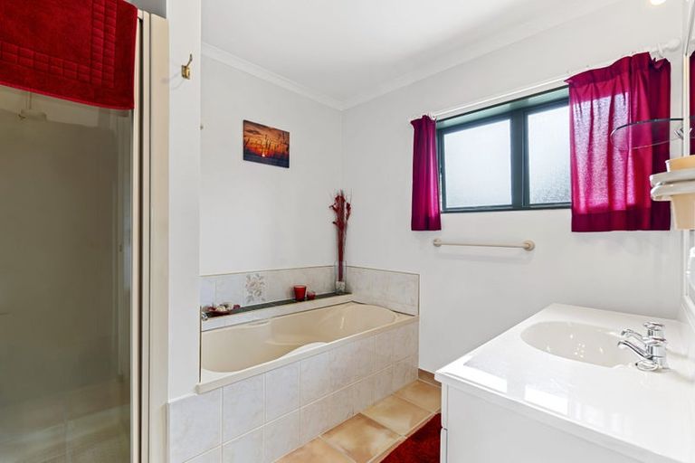 Photo of property in 148 Parklands Avenue, Bell Block, New Plymouth, 4312