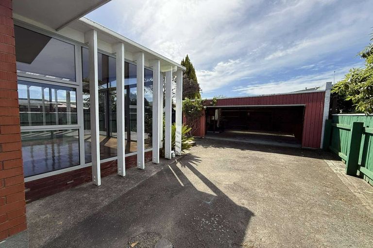 Photo of property in 10 Rosebank Avenue, Avalon, Lower Hutt, 5011