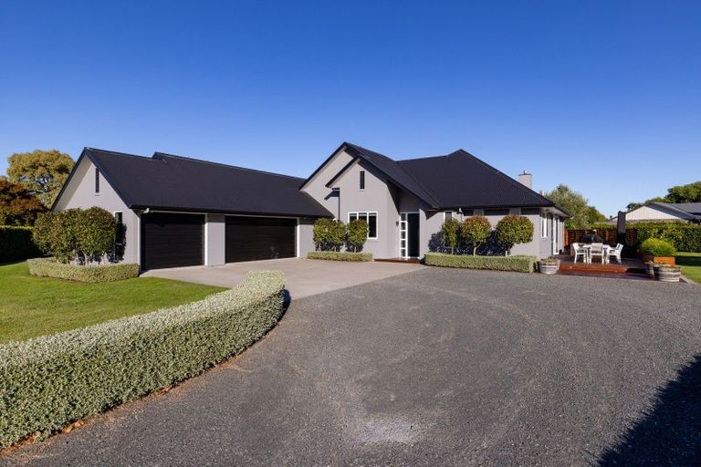 Photo of property in 555 Fencourt Road, Cambridge, 3493