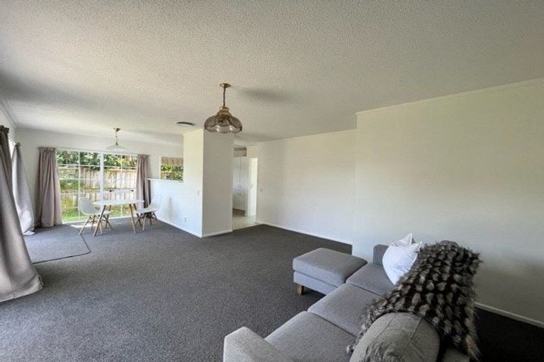 Photo of property in 9/169 Whites Line East, Waiwhetu, Lower Hutt, 5010