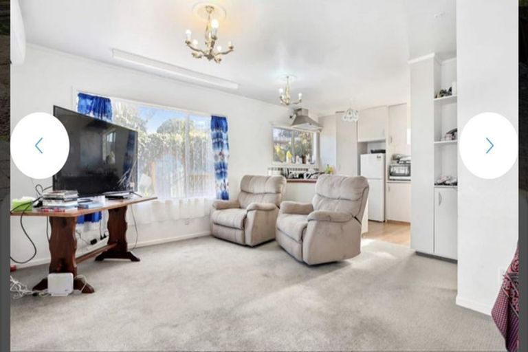 Photo of property in 1/111 Tirimoana Road, Te Atatu South, Auckland, 0602
