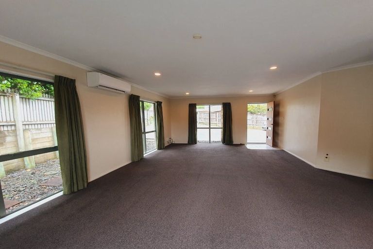 Photo of property in 16 Aufidius Place, Pukekohe, 2120