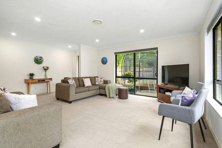Photo of property in 10 Nathan Street, Tawa, Wellington, 5028