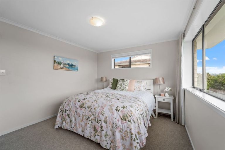 Photo of property in 1/31 Cliff Road, Torbay, Auckland, 0630