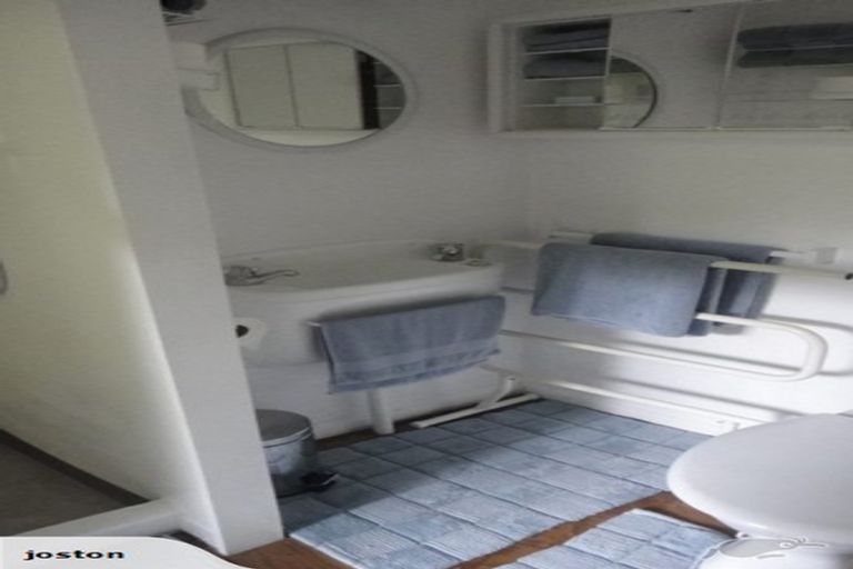 Photo of property in 35 Reynolds Place, Torbay, Auckland, 0630