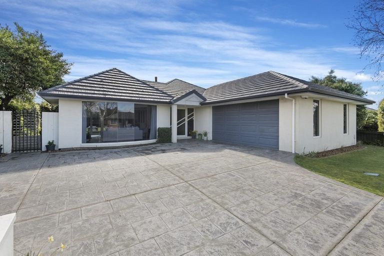 Photo of property in 14 Durrell Way, Rolleston, 7614