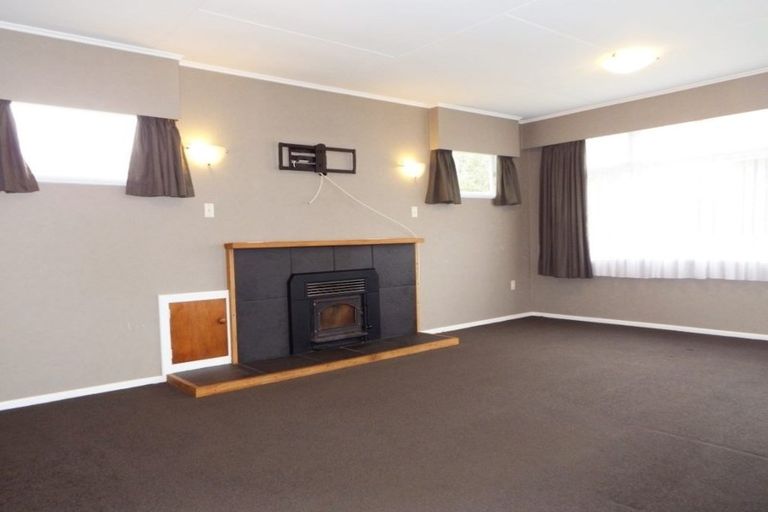 Photo of property in 1 Oaklea Avenue, Marton, 4710