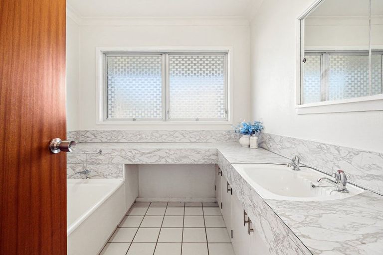 Photo of property in 430 Otumoetai Road, Otumoetai, Tauranga, 3110