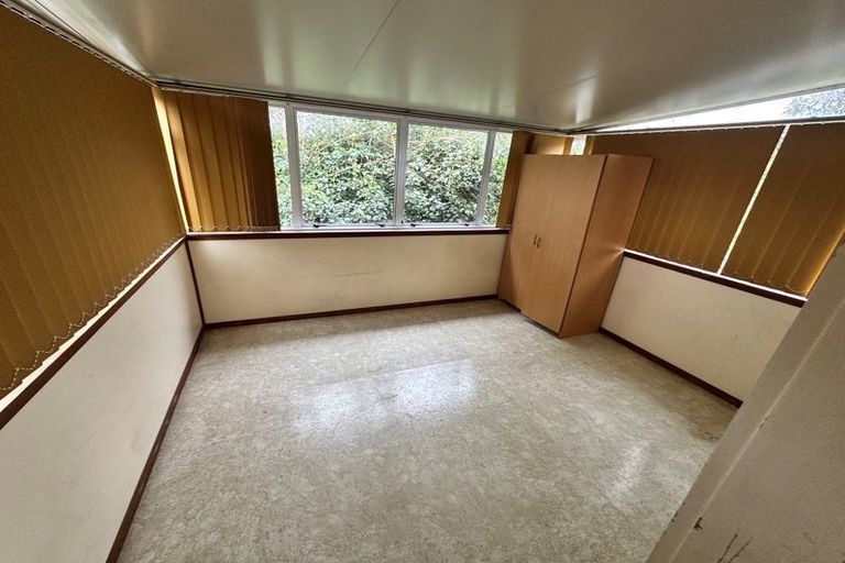 Photo of property in 42 Russell Road, Manurewa, Auckland, 2102