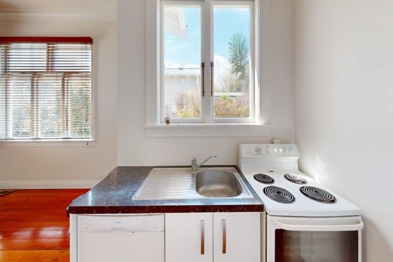 Photo of property in 21 Godwin Crescent, College Estate, Whanganui, 4500