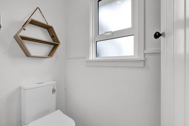 Photo of property in 15 Campbell Street, Hawera, 4610