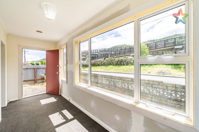 Photo of property in 8 Golf Road, Manor Park, Lower Hutt, 5019