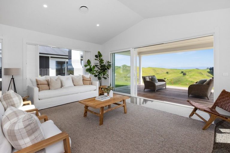 Photo of property in 23 Te Roera Drive, Taradale, Napier, 4112