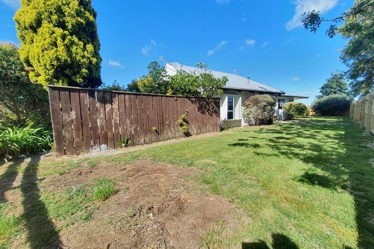 Photo of property in 39 Kaimanawa Street, Kelvin Grove, Palmerston North, 4414