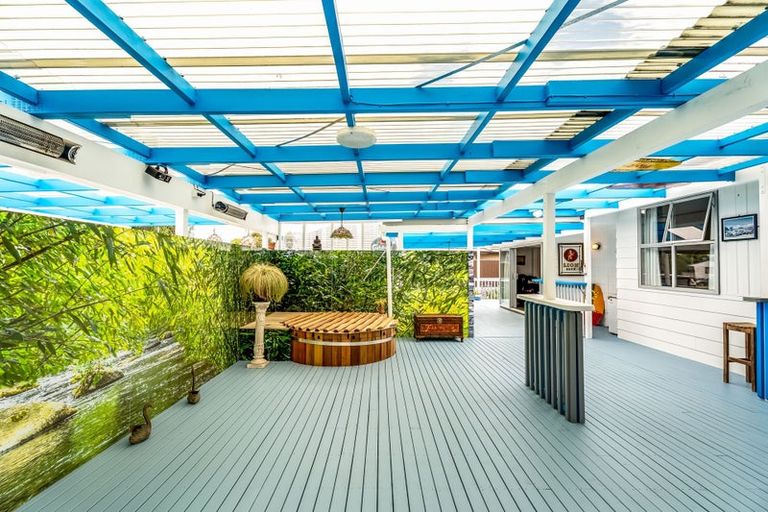 Photo of property in 118 Aberdeen Place, Whangamata, 3620