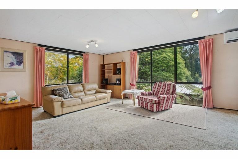 Photo of property in 2/86 Lynn Road, Bayview, Auckland, 0629