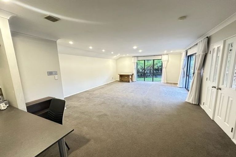 Photo of property in 14 Annalong Road, Dannemora, Auckland, 2016