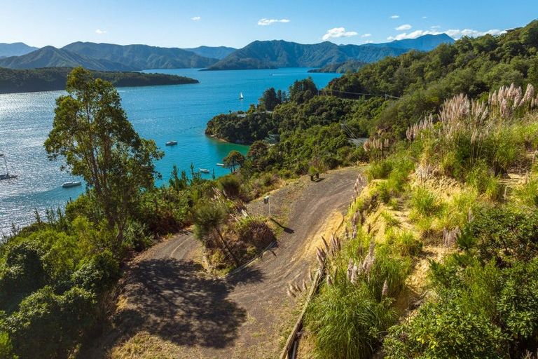 Photo of property in 124 Port Underwood Road, Waikawa, Picton, 7281