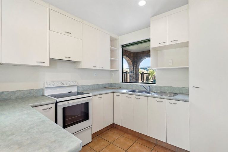 Photo of property in 6 Tulip Lane, Spreydon, Christchurch, 8024