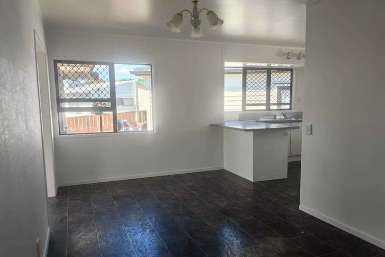 Photo of property in 24 Derrimore Heights, Clover Park, Auckland, 2019