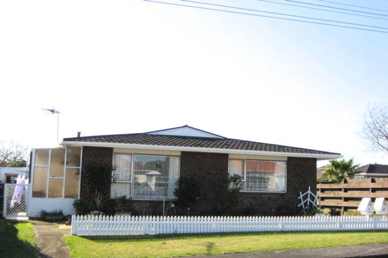 Photo of property in 5 Union Street, Merrilands, New Plymouth, 4312