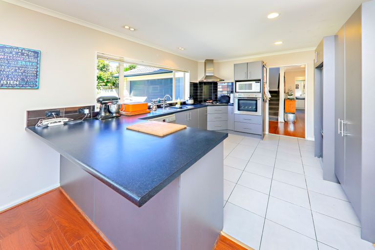 Photo of property in 75 Wayne Francis Drive, Flat Bush, Auckland, 2016