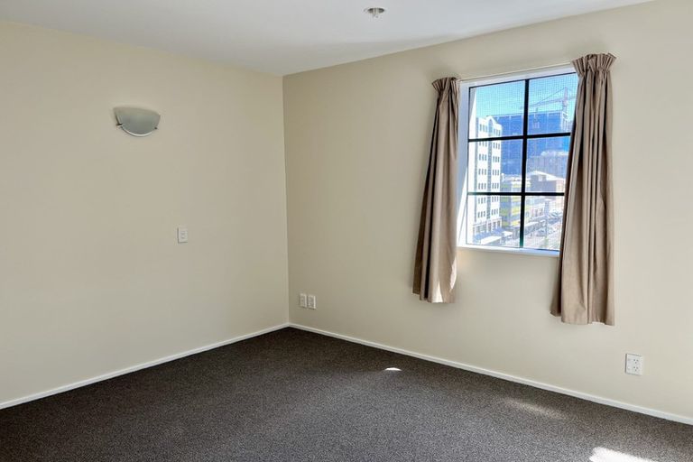 Photo of property in Courtenay Apartments, 505/120 Courtenay Place, Te Aro, Wellington, 6011