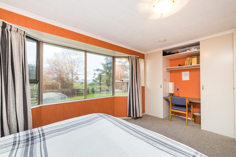 Photo of property in 24 Gorton Street, Bulls, 4818