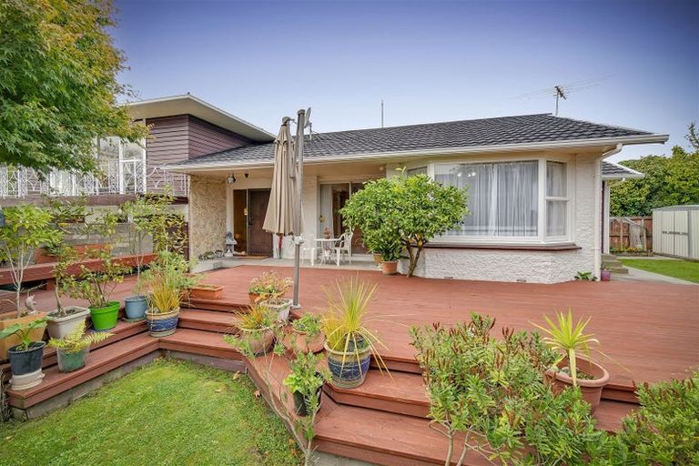Photo of property in 57 Kent Lodge Avenue, Avonhead, Christchurch, 8042