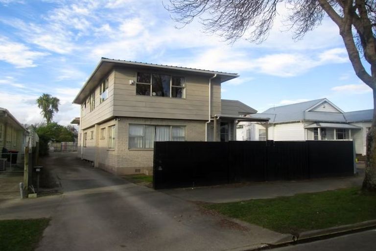 Photo of property in 19 Ada Street, Hokowhitu, Palmerston North, 4410
