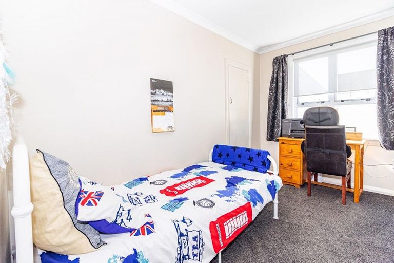 Photo of property in 1 Halls Road, Pahiatua, 4910