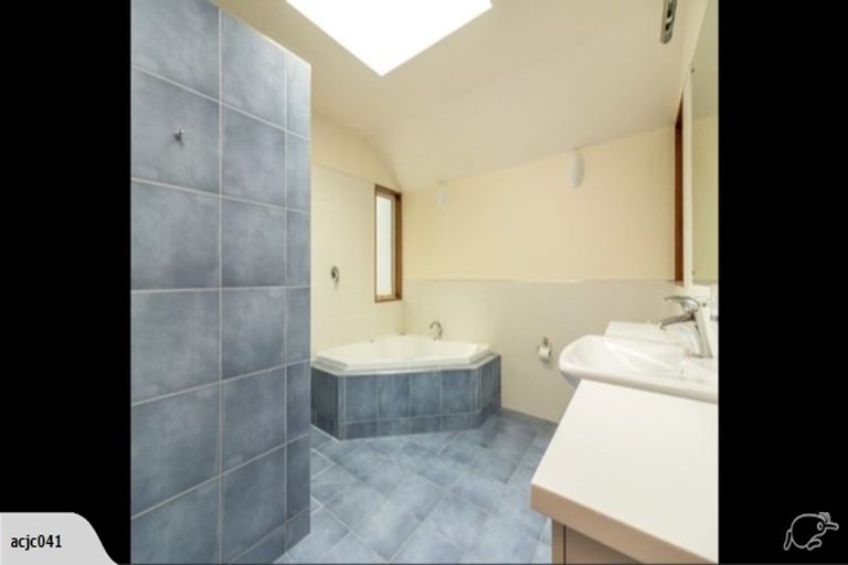 Photo of property in 20 Amoka Crescent, Parklands, Christchurch, 8083