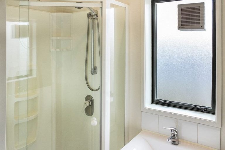 Photo of property in 46d Division Street, Riccarton, Christchurch, 8041