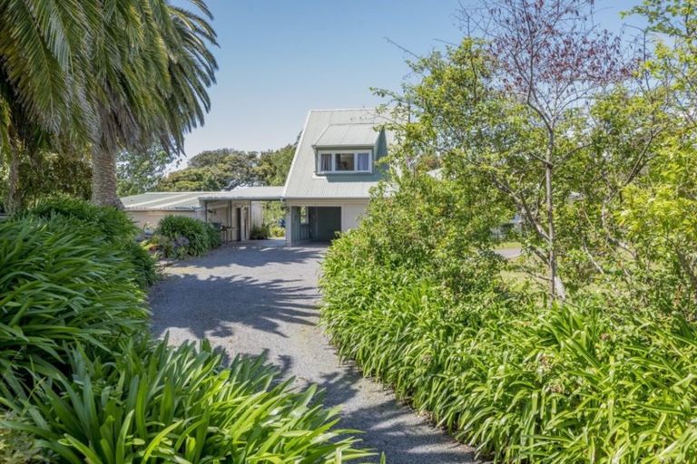 Photo of property in 191 Koputaroa Road, Koputaroa, Levin, 5575