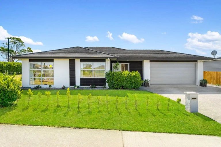 Photo of property in 1 Hillpark Drive, Pokeno, 2402