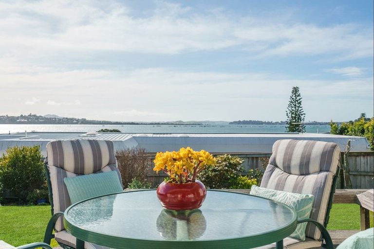 Photo of property in 82 Bramley Drive, Farm Cove, Auckland, 2012