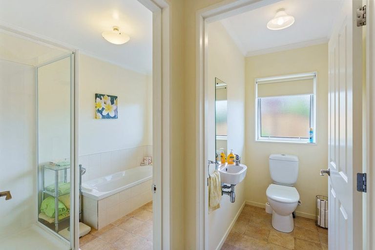 Photo of property in 22 Ludlam Way, Otaki, 5512