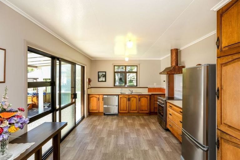 Photo of property in 21 Curtis Street, Okato, 4335