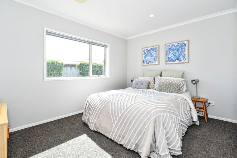 Photo of property in 31a Gossamer Drive, Pakuranga Heights, Auckland, 2010
