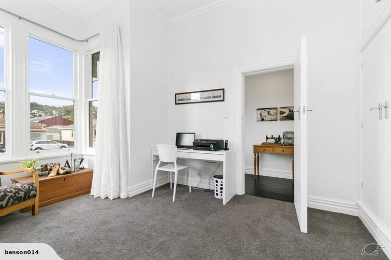 Photo of property in 34 Derwent Street, Island Bay, Wellington, 6023