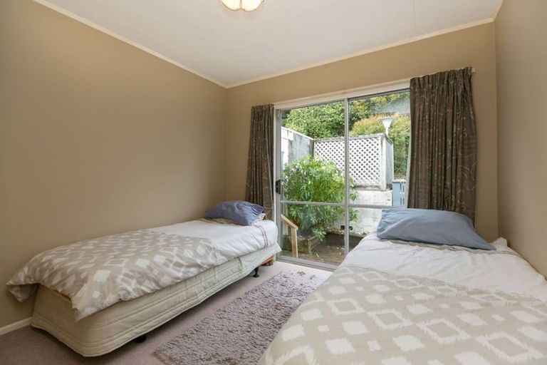 Photo of property in 45 Cumberland Street, Merrilands, New Plymouth, 4312