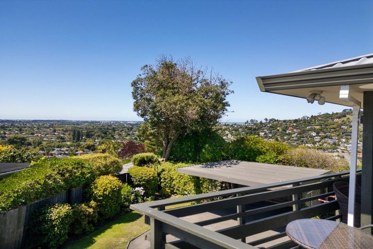 Photo of property in 2/21 Huntsbury Avenue, Huntsbury, Christchurch, 8022