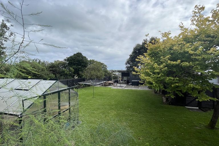 Photo of property in 8 Sunset Terrace, Waikanae Beach, Waikanae, 5036