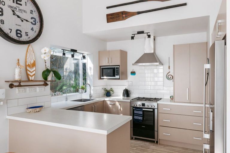 Photo of property in 579a Pukehina Parade, Pukehina, Te Puke, 3189