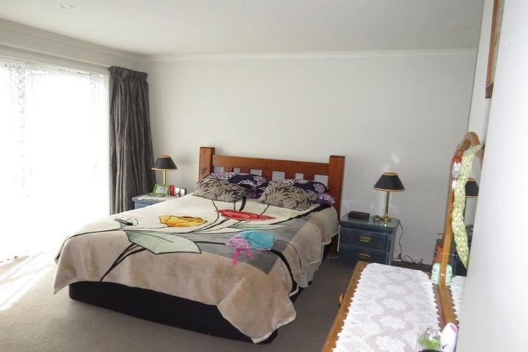 Photo of property in 631a Queen Street East, Levin, 5510