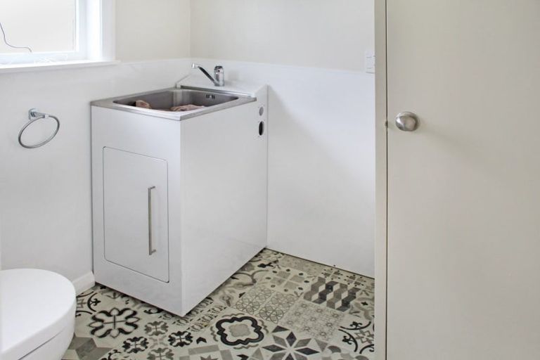 Photo of property in 81 Thames Street, Rongotea, 4476