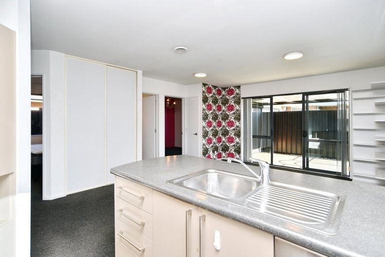 Photo of property in 1/123 Sawyers Arms Road, Northcote, Christchurch, 8052